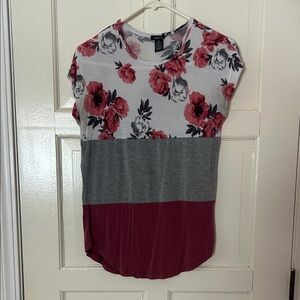 Rue 21 Pink Floral and Gray Colorblock Tee